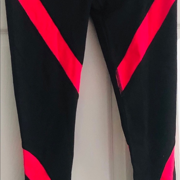 Victoria Secret Sport collection. - Picture 2 of 7